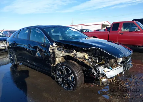 2021 Kia K5 Gt-Line z USA, uszkodzony, nr VIN 5XXG64J21MG022923